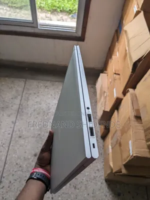 New Laptop HP Chromebook 11 18GB SSD 512GB