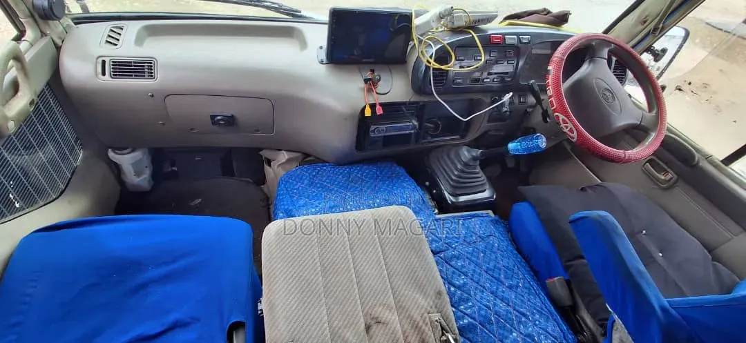Toyota Coaster 2002 Blue