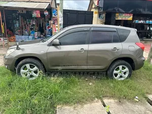 Toyota RAV4 2005 Gray
