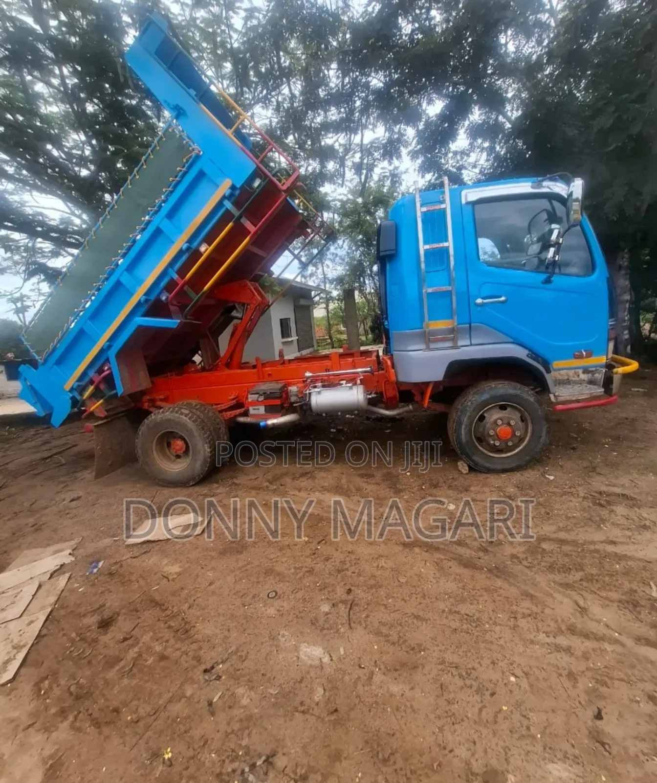 Mitsubishi Fuso Tipper