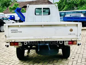 Nissan Vannet Truck