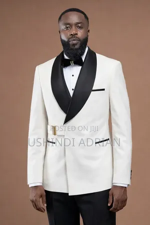 Men Suit–Classic Elegant •Price: 200,000/=