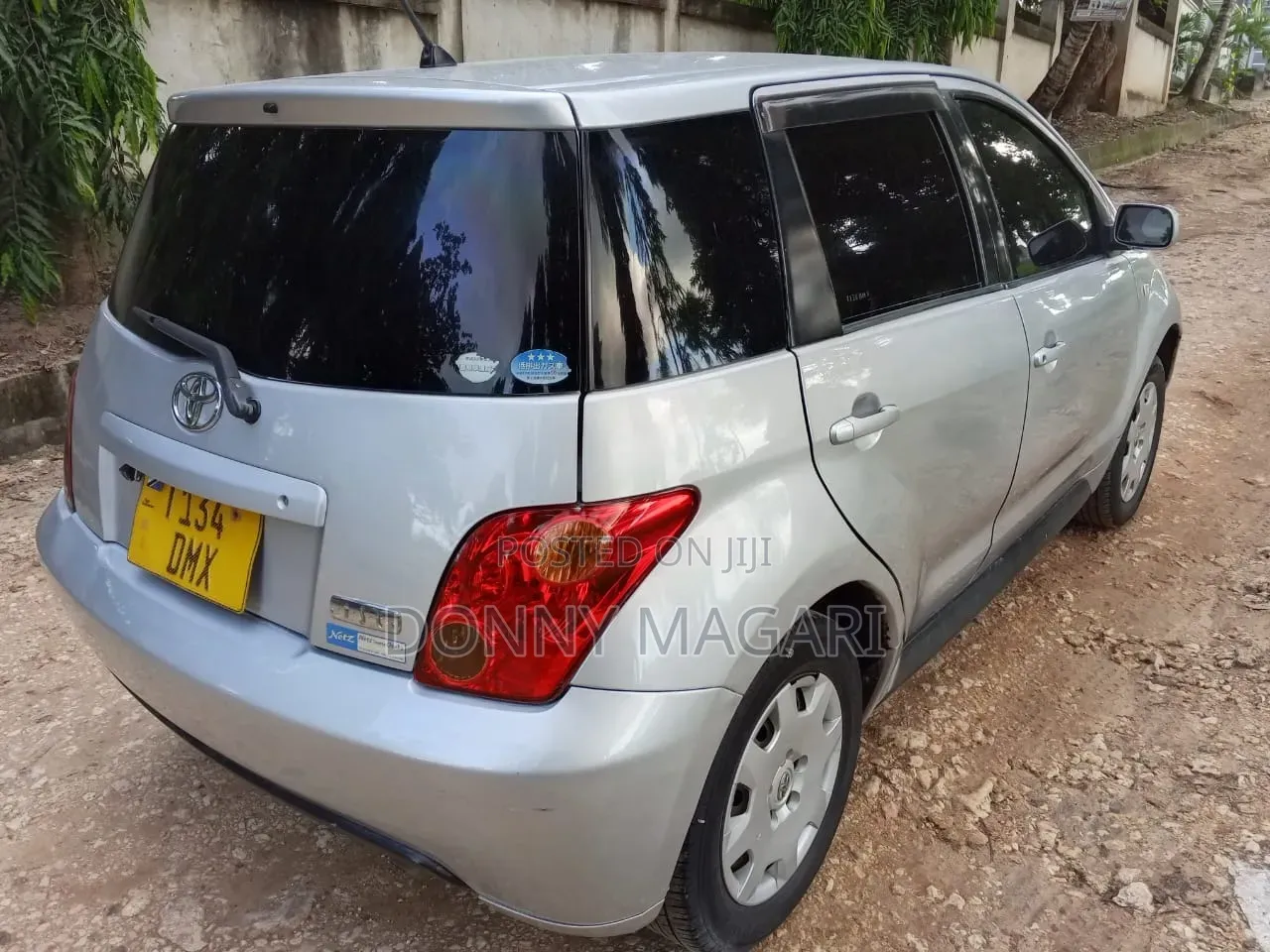 Toyota IST 2004 Silver
