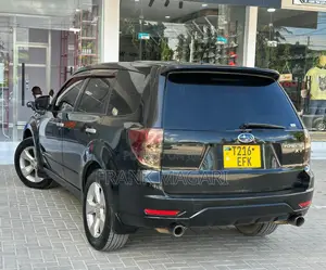 Subaru Forester 2010 Black