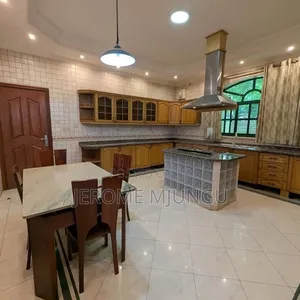 Furnished 4bdrm Villa in Oyster Bay for rent