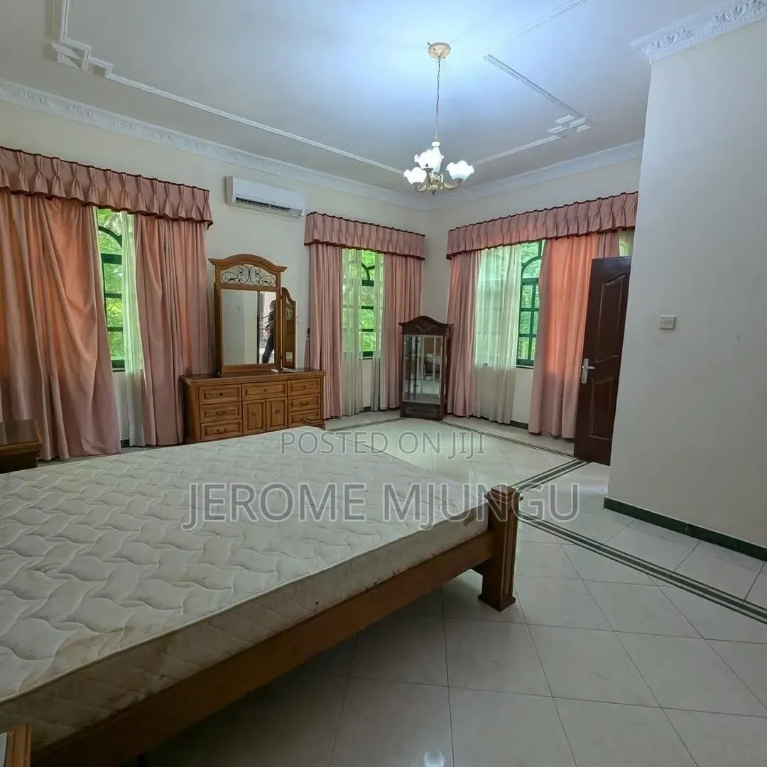 Furnished 4bdrm Villa in Oyster Bay for rent