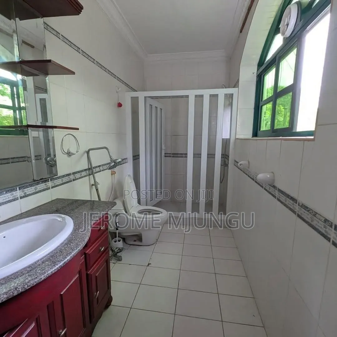 Furnished 4bdrm Villa in Oyster Bay for rent