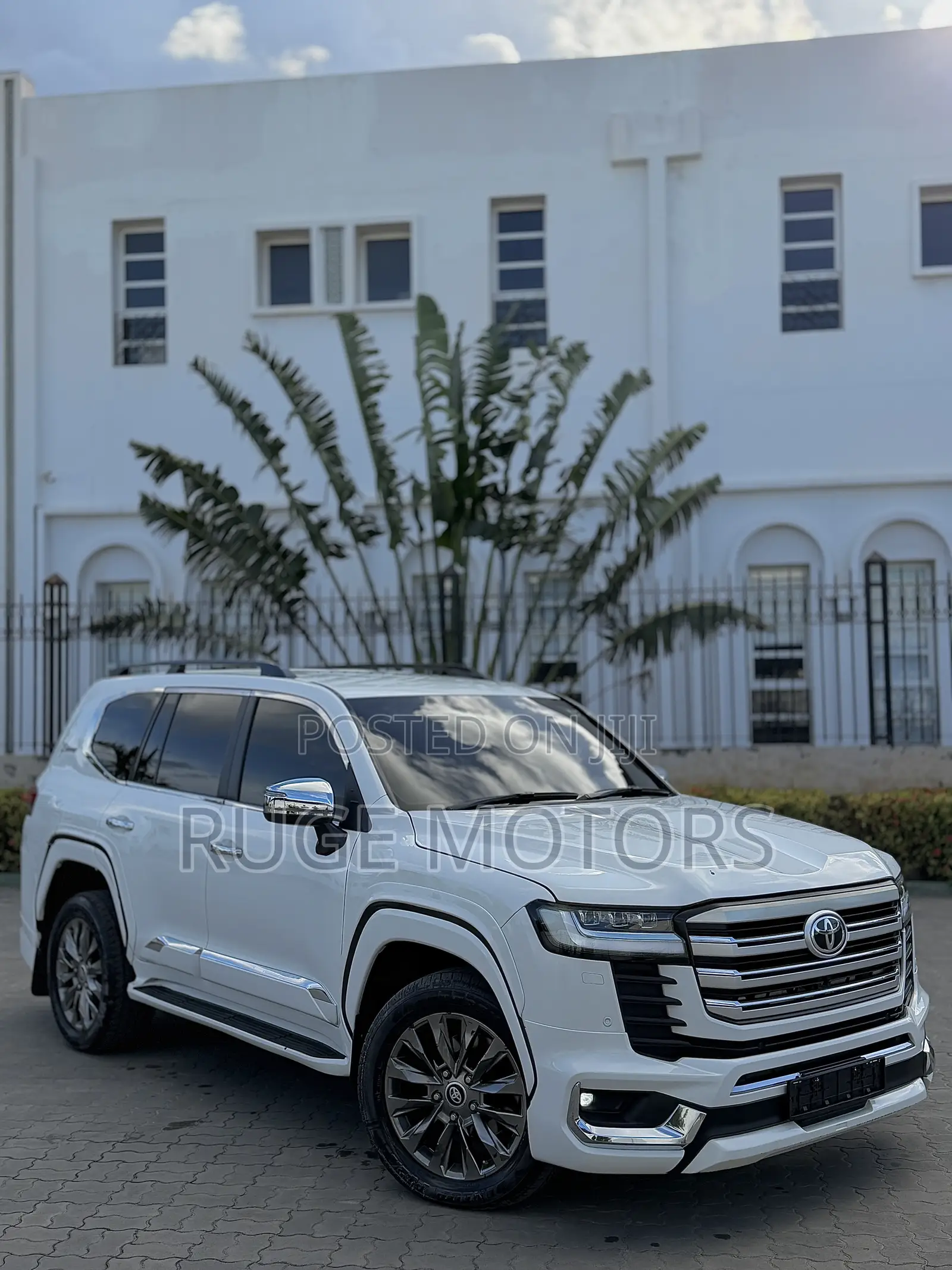 Toyota Land Cruiser 2018 White