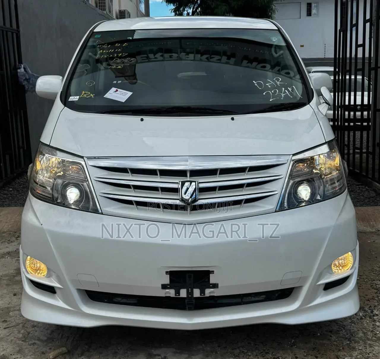 Toyota Alphard 2007 White