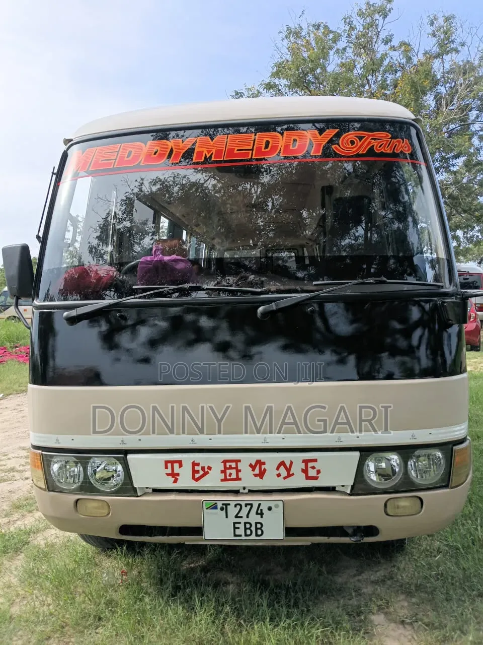 Mitsubishi Fuso Rosa 2004 White