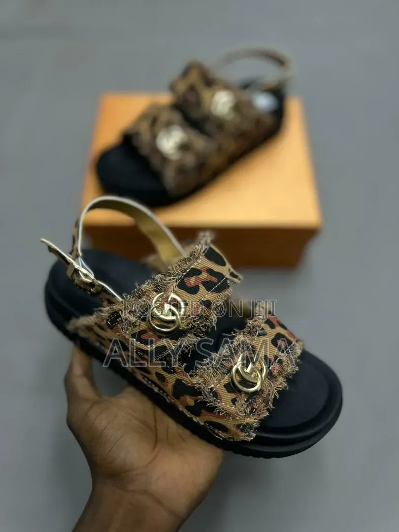 Women's Shoes Gucci Material Canvas