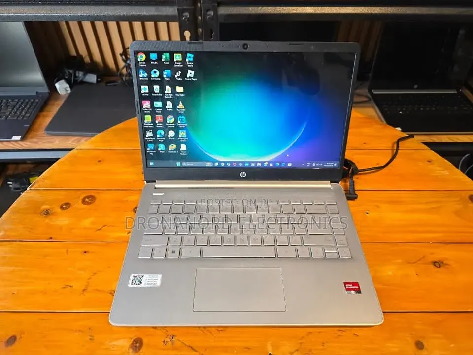 New Laptop HP 8GB Nvidia SSD 256GB
