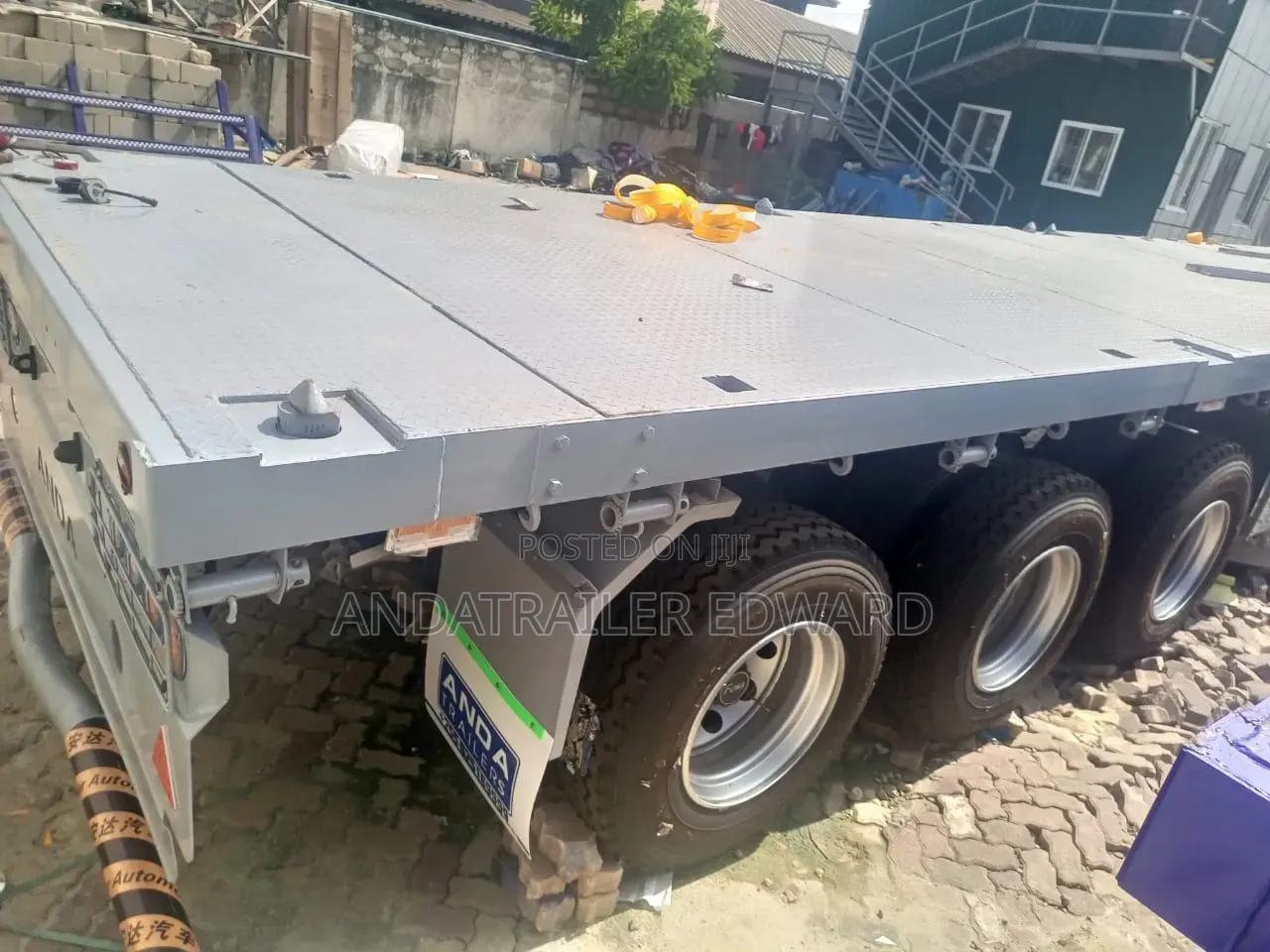 Flatbed Trailer With Leaf Spring