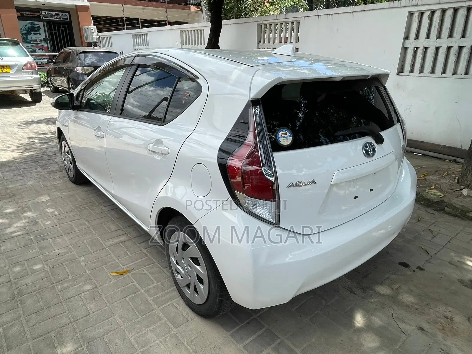 Toyota Aqua 2016 Pearl