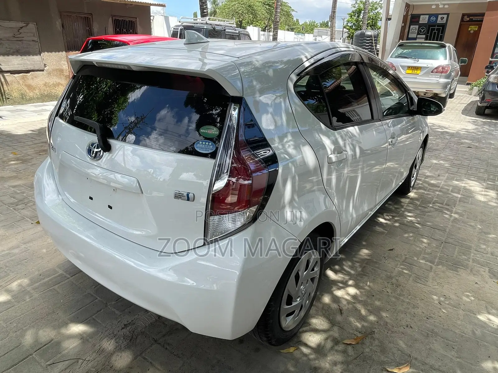 Toyota Aqua 2016 Pearl
