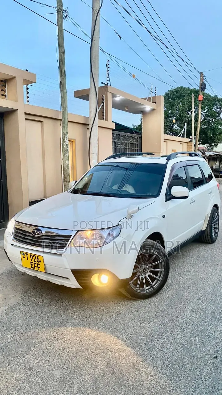 Subaru Forester 2009 White