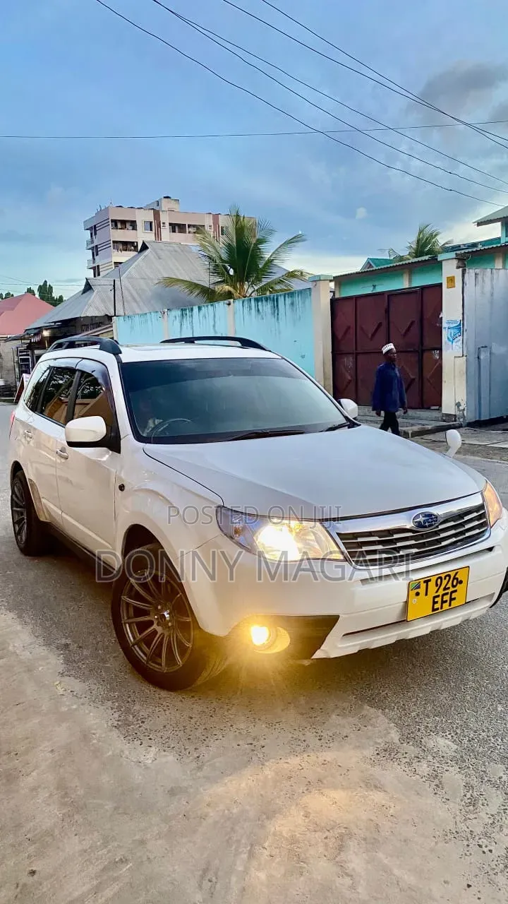 Subaru Forester 2009 White