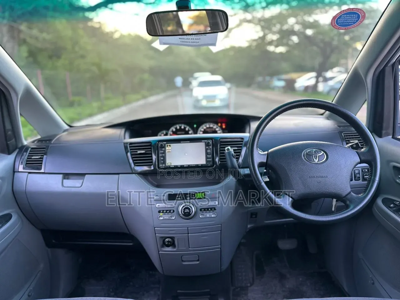 Toyota Noah 2006 Silver