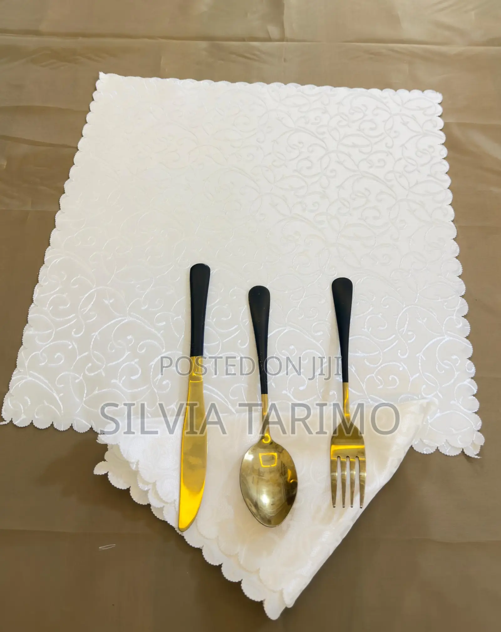 Napkins Kwa Ajili Ya Meza Yako Ya Chakula