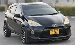 Toyota Aqua 2014 Black