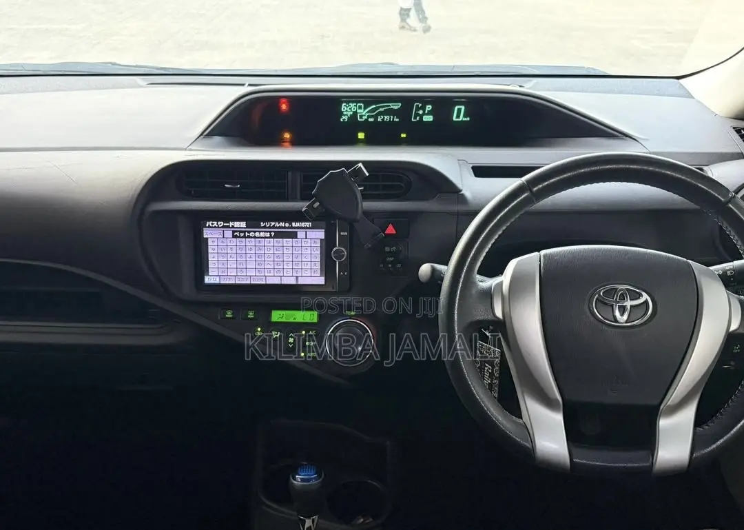 Toyota Aqua 2014 Black
