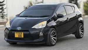 Toyota Aqua 2014 Black