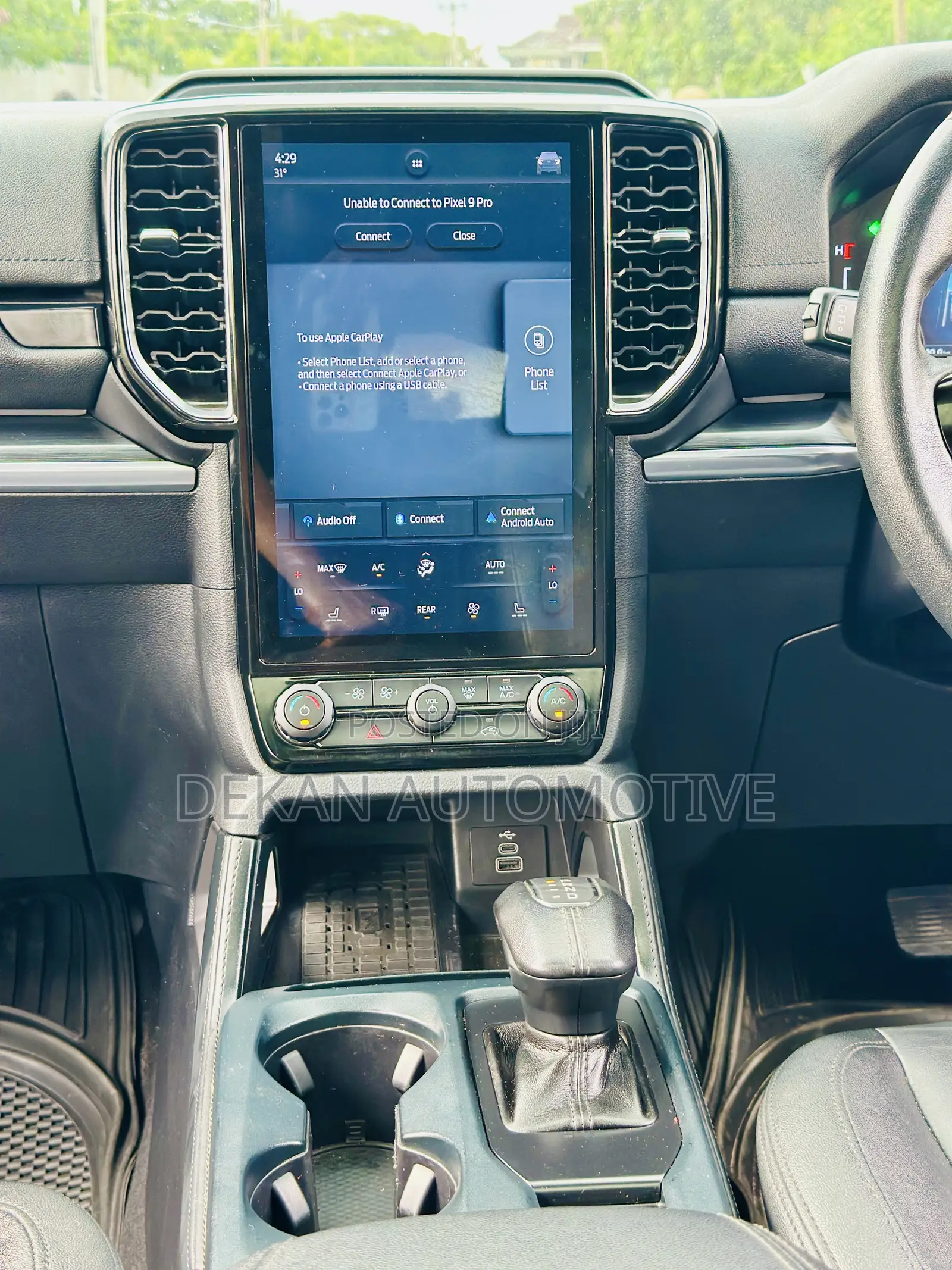 Ford Everest 2024 Gray