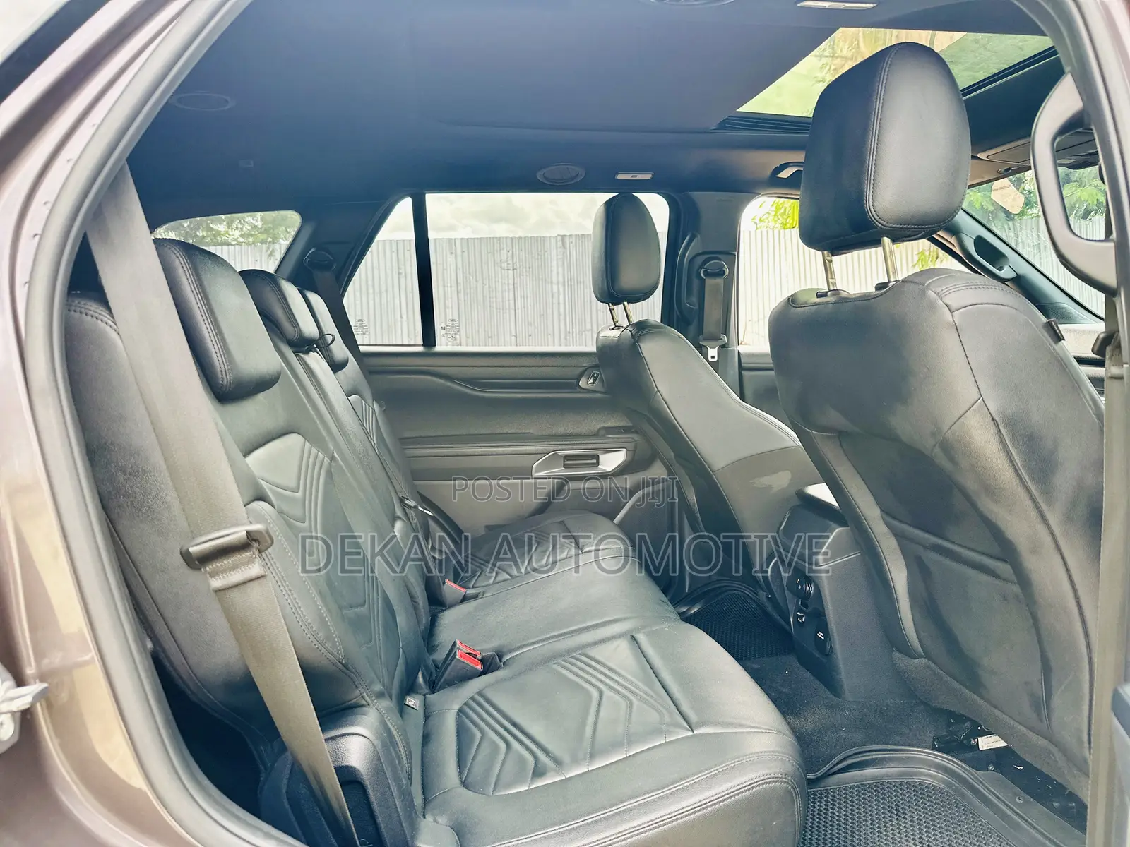 Ford Everest 2024 Gray