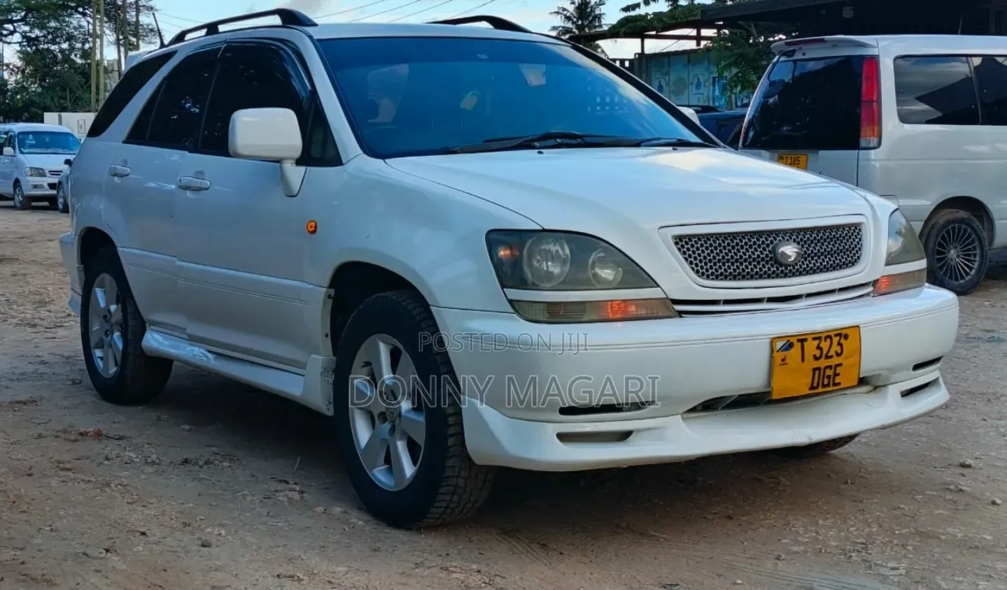 Toyota Harrier 2002 White