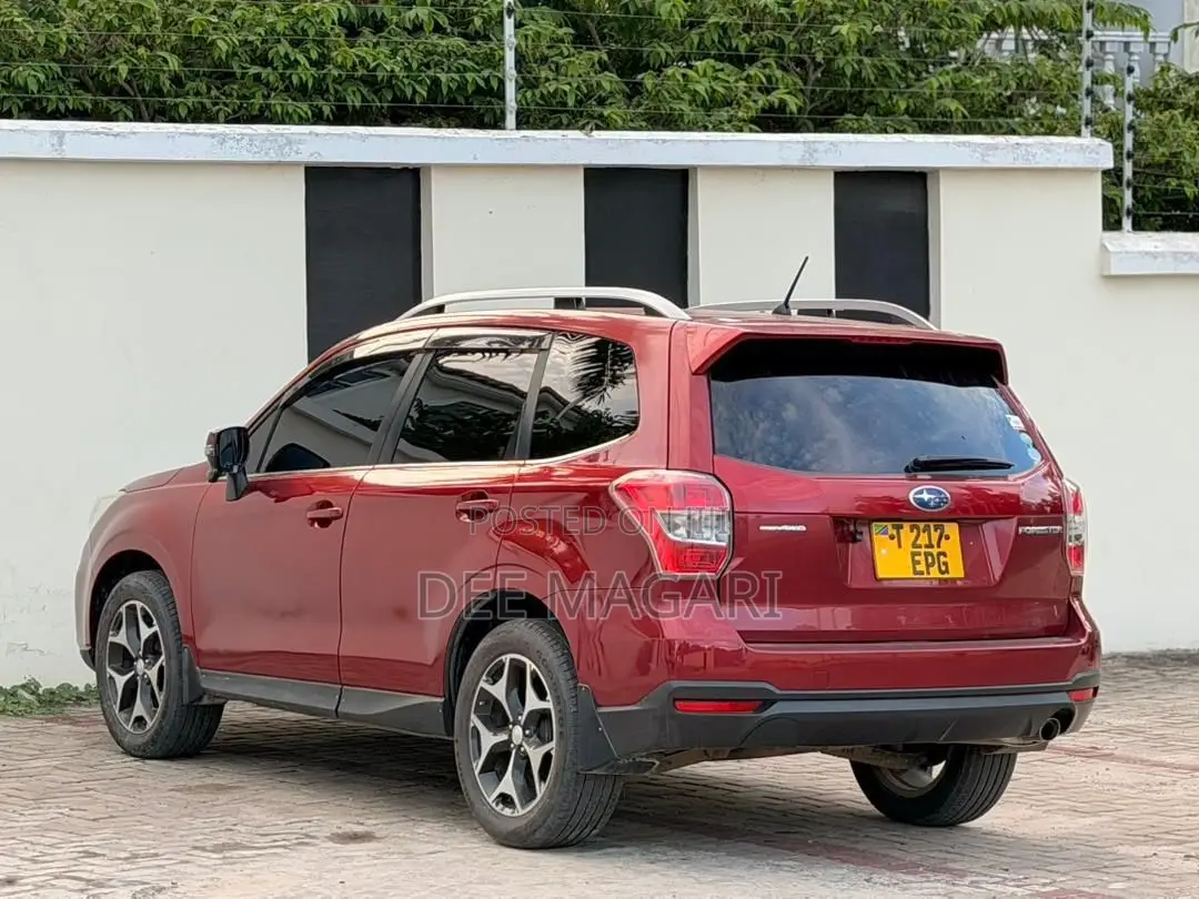 Subaru Forester 2013 Red