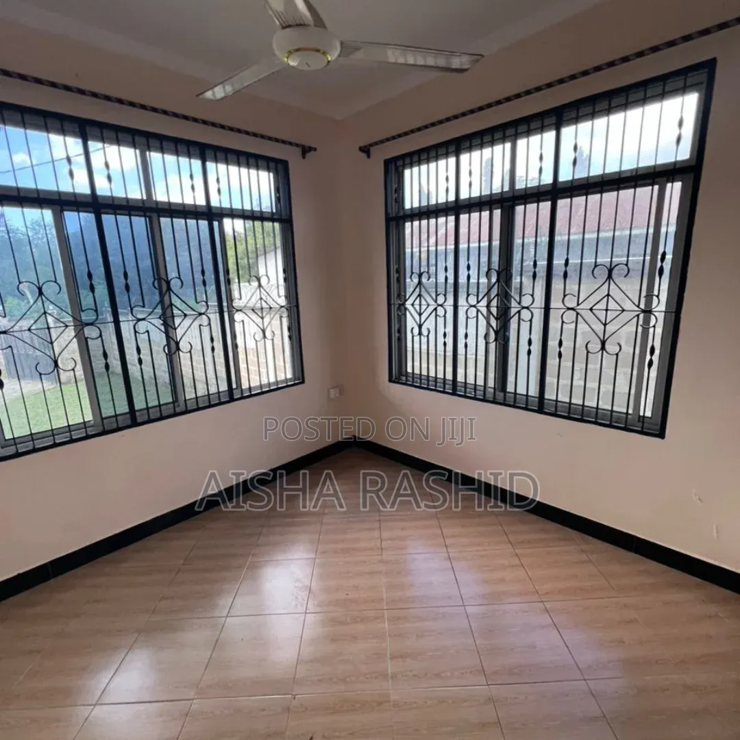 2bdrm Apartment in Kimara for rent