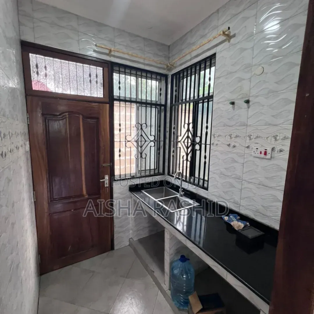2bdrm Apartment in Kimara for rent
