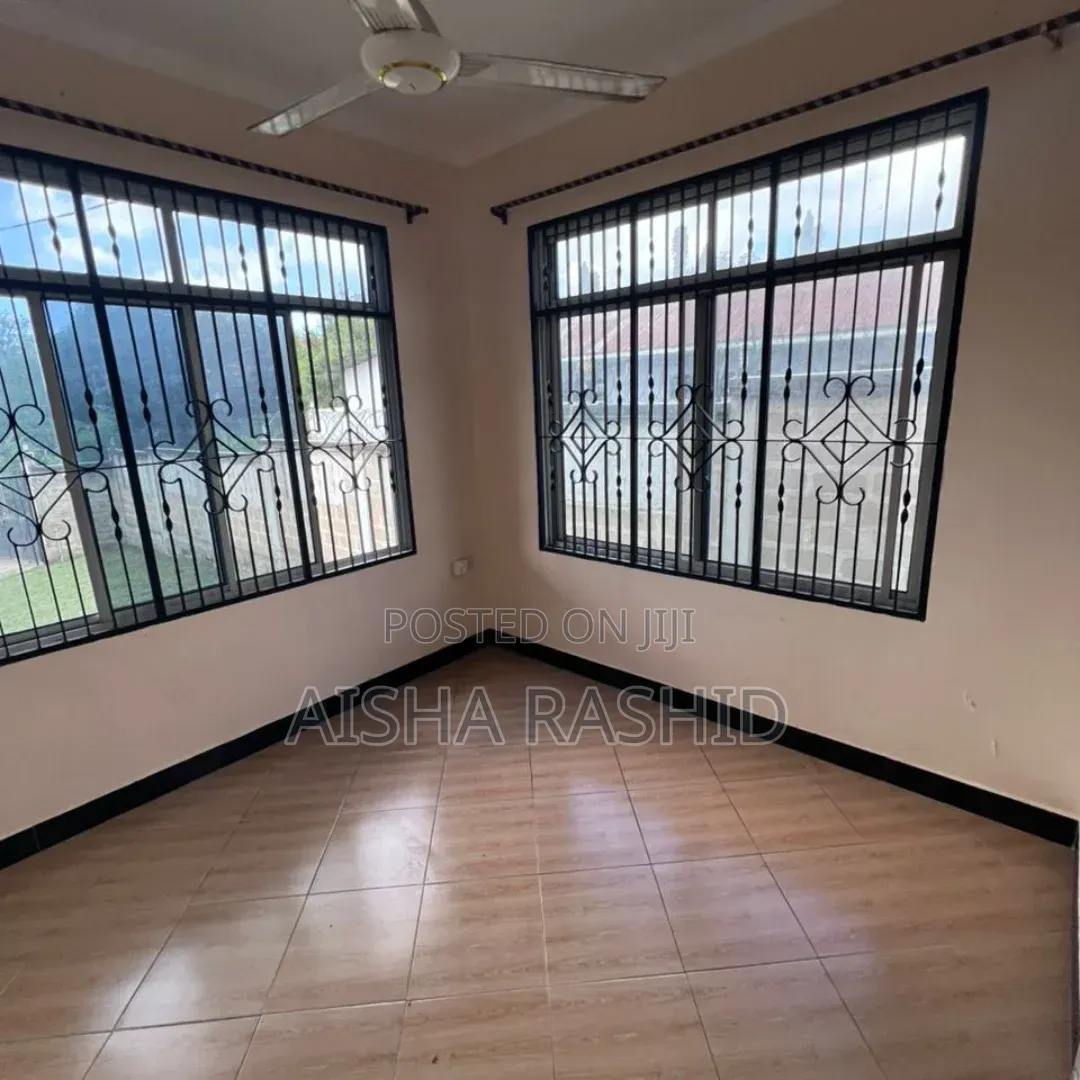 2bdrm Apartment in Kimara for rent