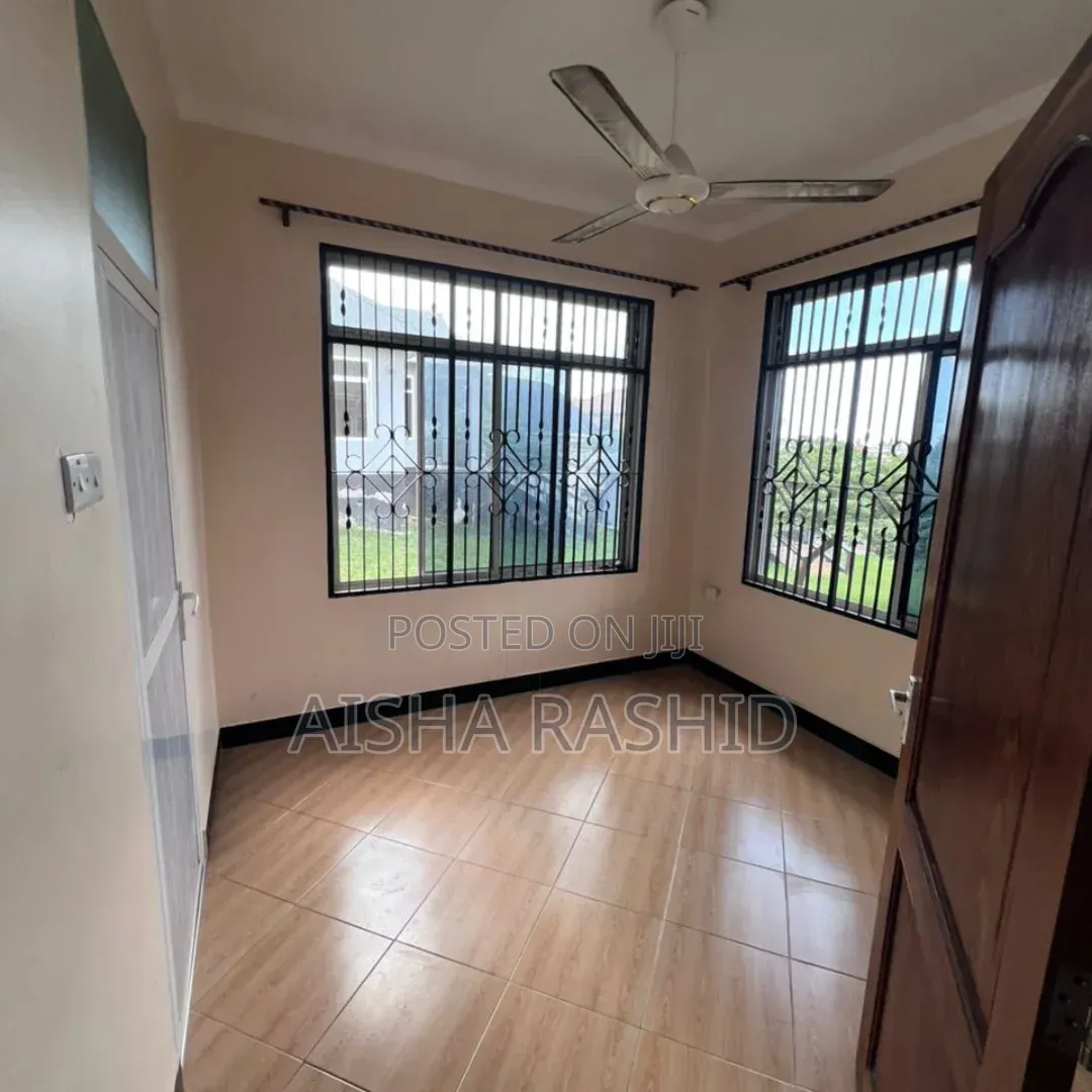 2bdrm Apartment in Kimara for rent