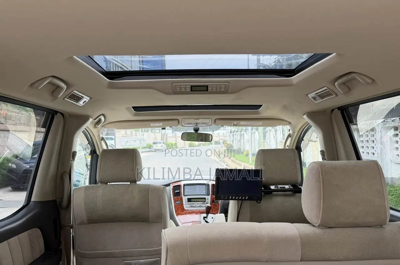 Toyota Alphard 2004 Silver