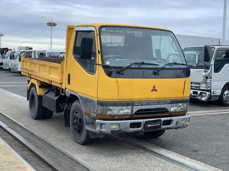 Mitsubishi Canter Dump