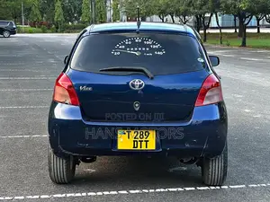 Toyota Vitz 2009 Blue