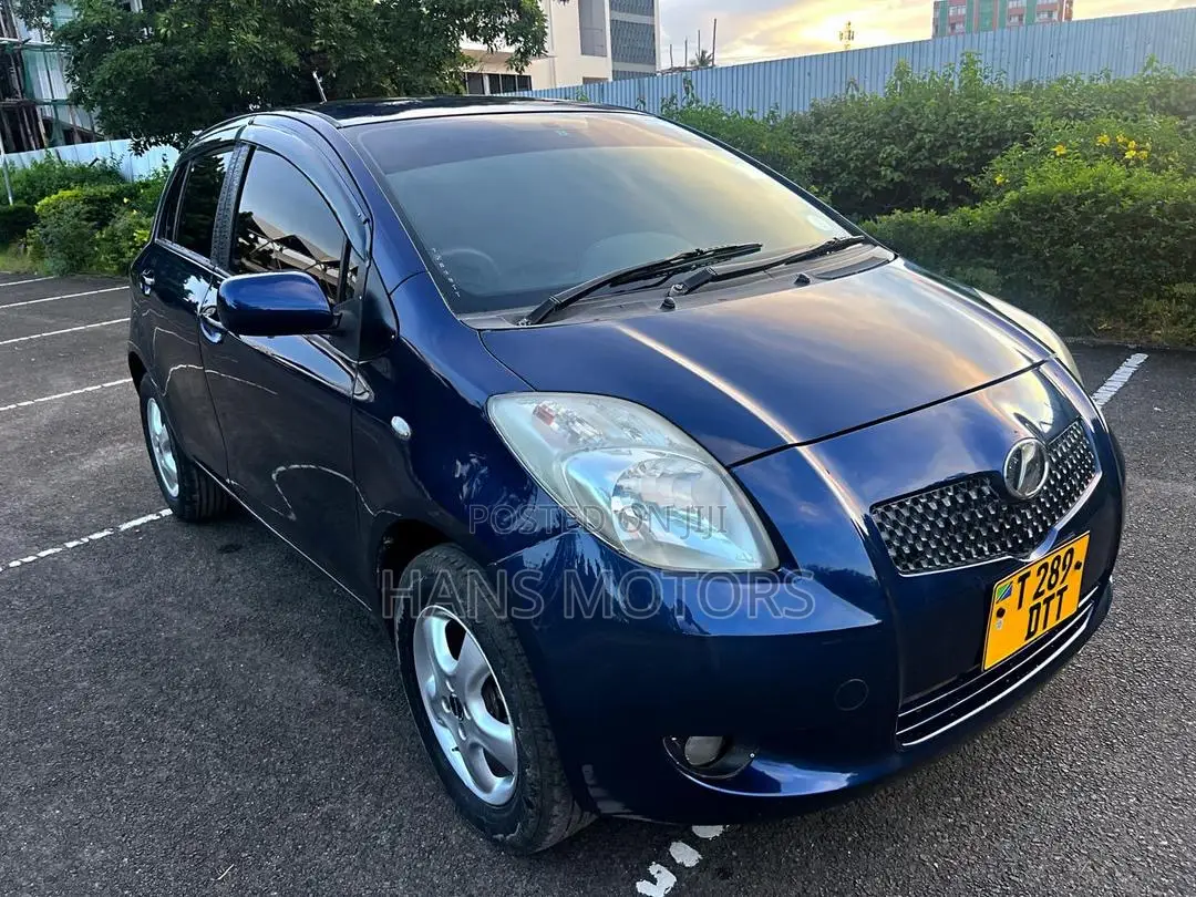 Toyota Vitz 2009 Blue
