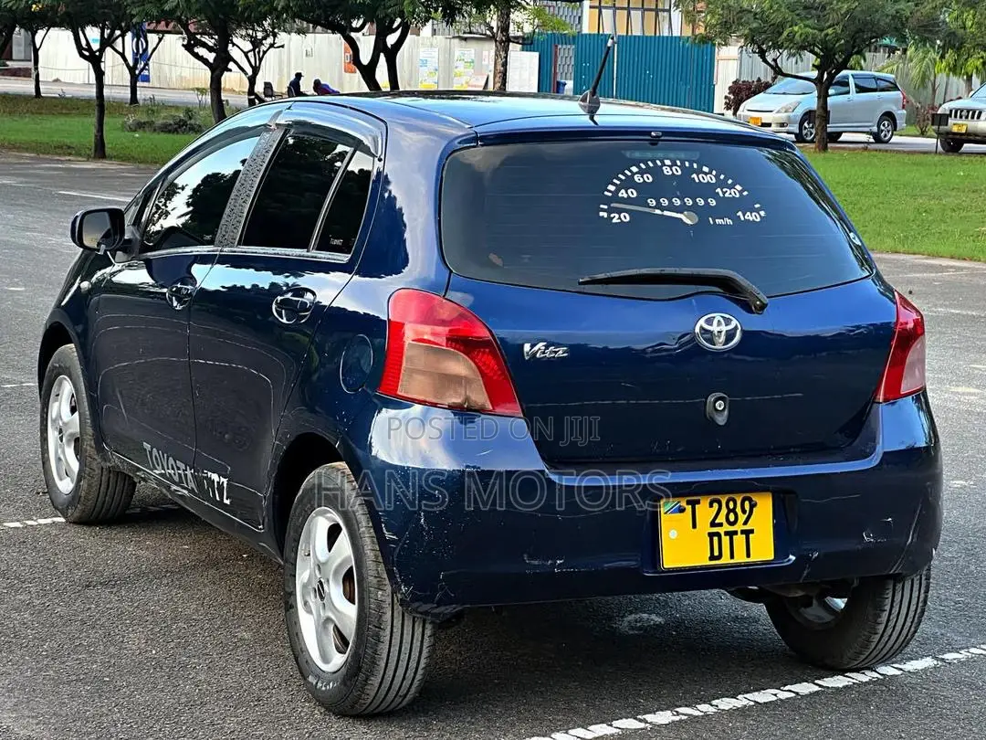 Toyota Vitz 2009 Blue