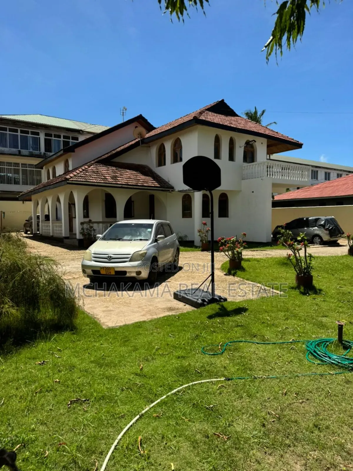 3bdrm Block of Flats in Mchakama Real Estate, Mbezi Beach for sale