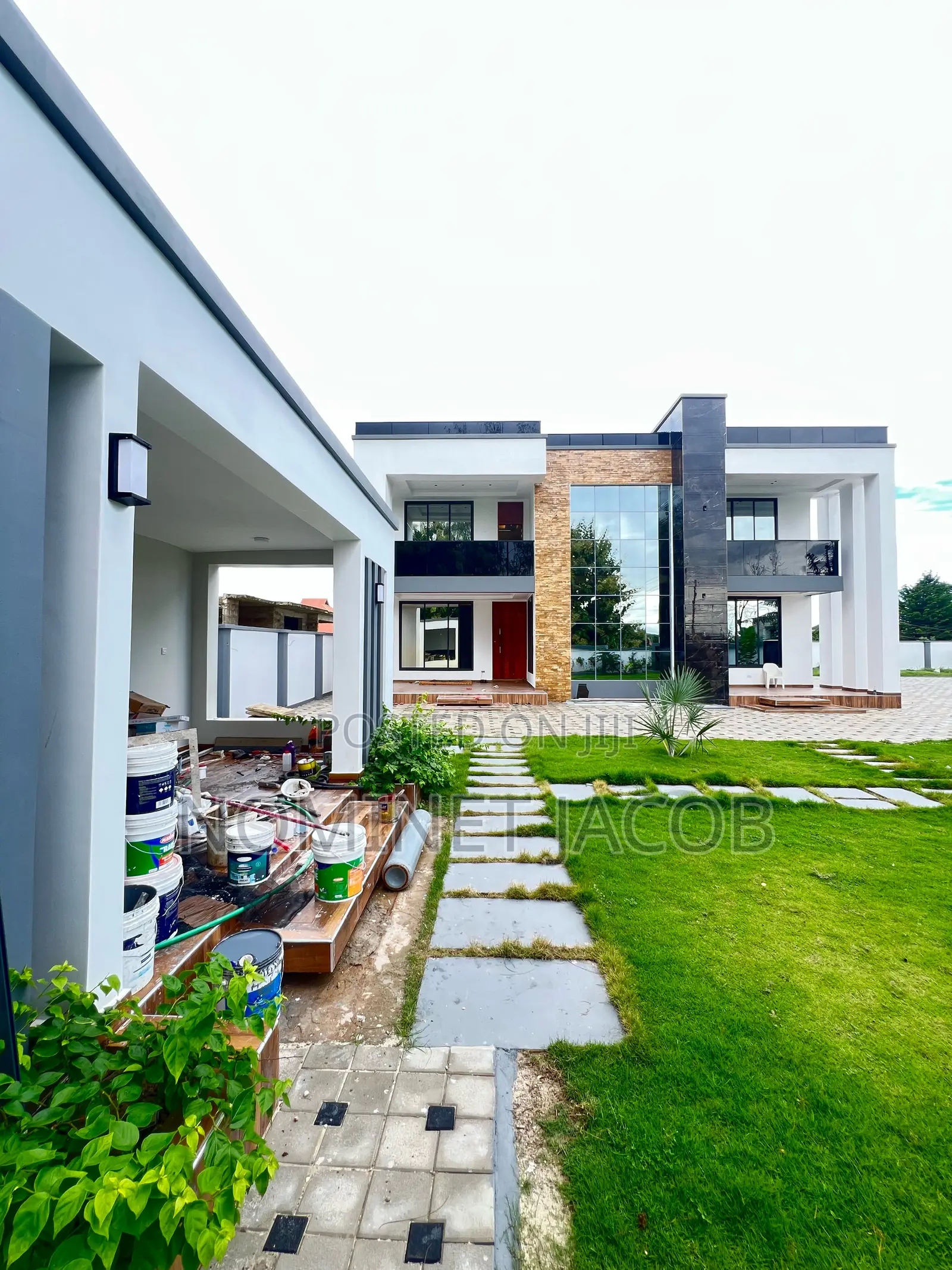 6bdrm House in Mbweni Jkt. Dar Es for sale