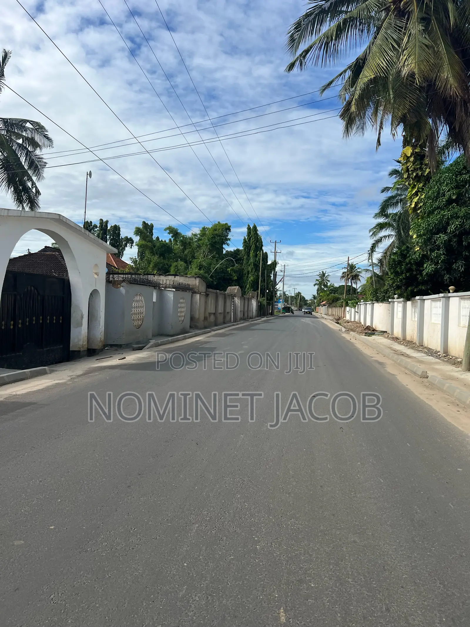 Plot for Sale CQMT 900 Bei Million 450,000,000
