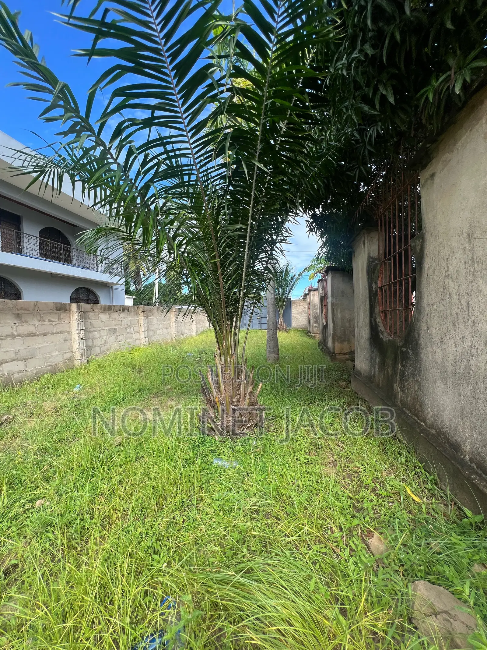 Plot for Sale CQMT 900 Bei Million 450,000,000