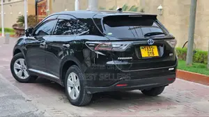 Toyota Harrier 2.0 4WD 2015 Black