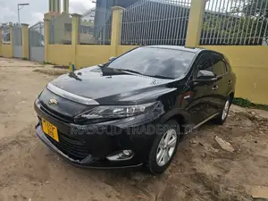Toyota Harrier 2.0 4WD 2015 Black