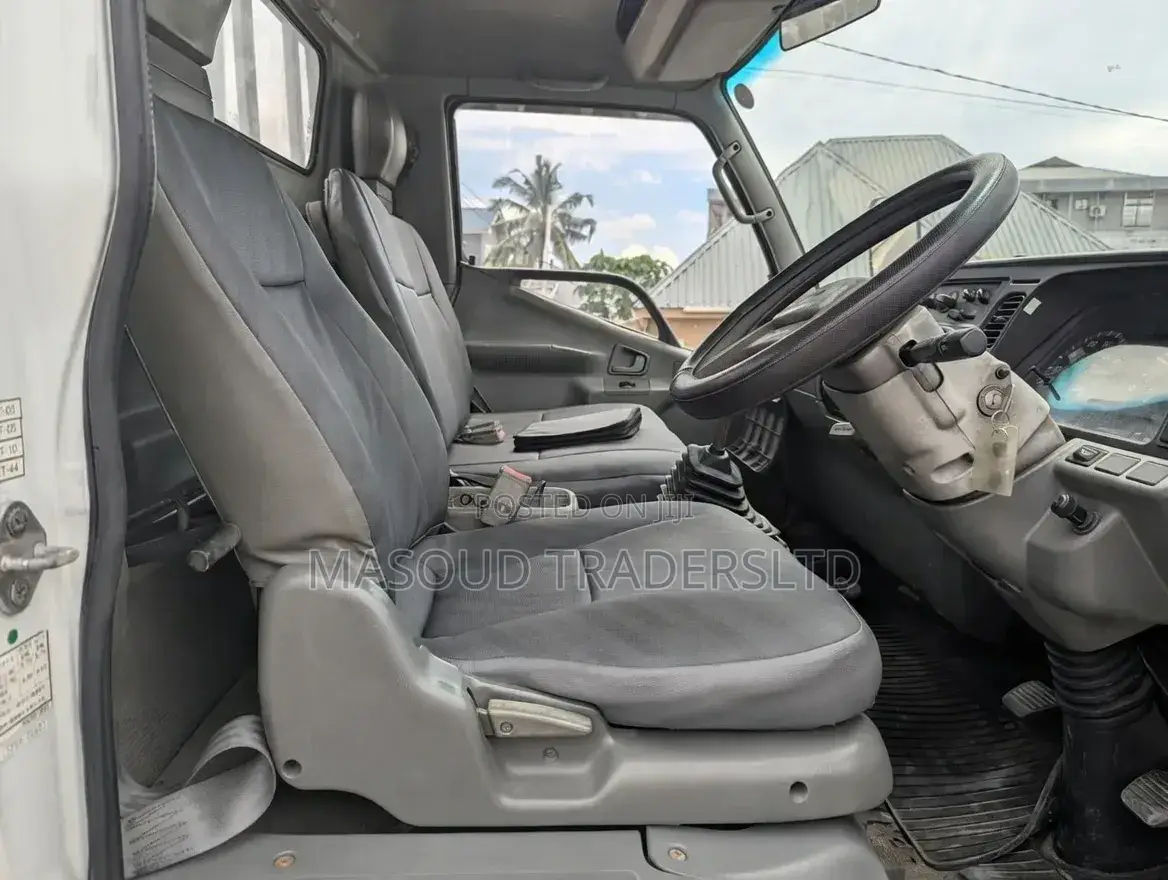 Mitsubishi Canter Longbase
