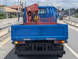 Mitsubishi Canter Crane 4d33