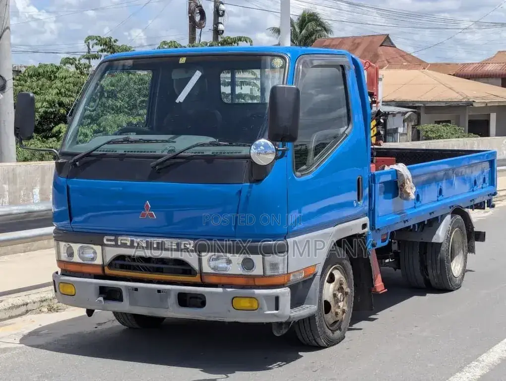 Mitsubishi Canter Crane 4d33