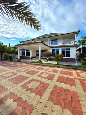 4bdrm Apartment in Rock City, Ilemela Ward for sale