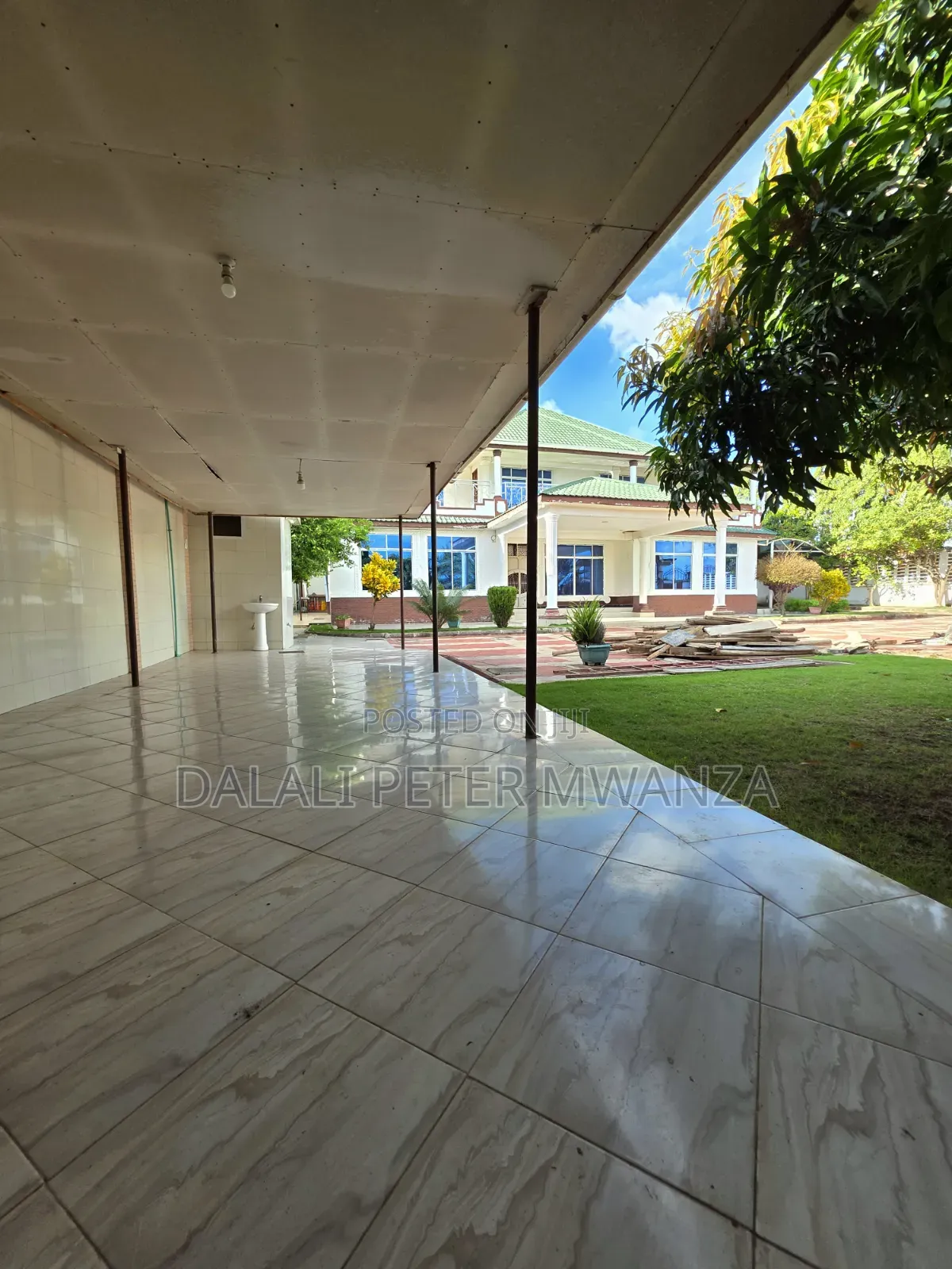 4bdrm Apartment in Rock City, Ilemela Ward for sale